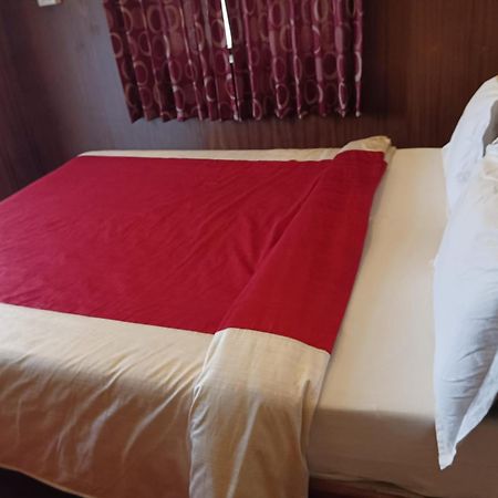 Flghr Crazy Home Stay Кодайканал Экстерьер фото
